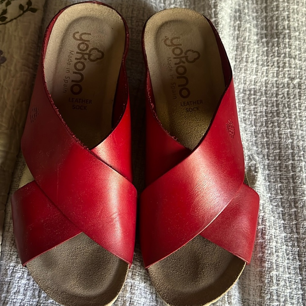 Yokono leather sandals